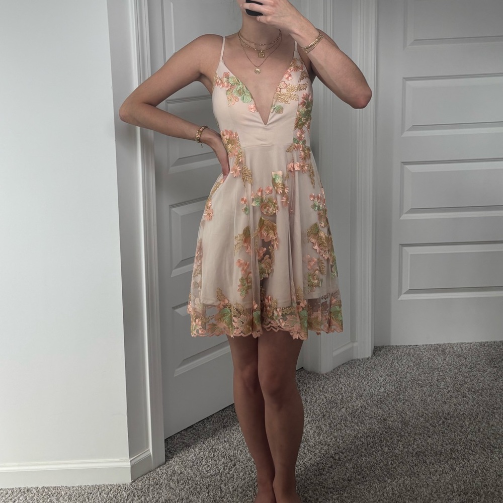 Xenia Boutique Baby pink embroidered floral mini dress